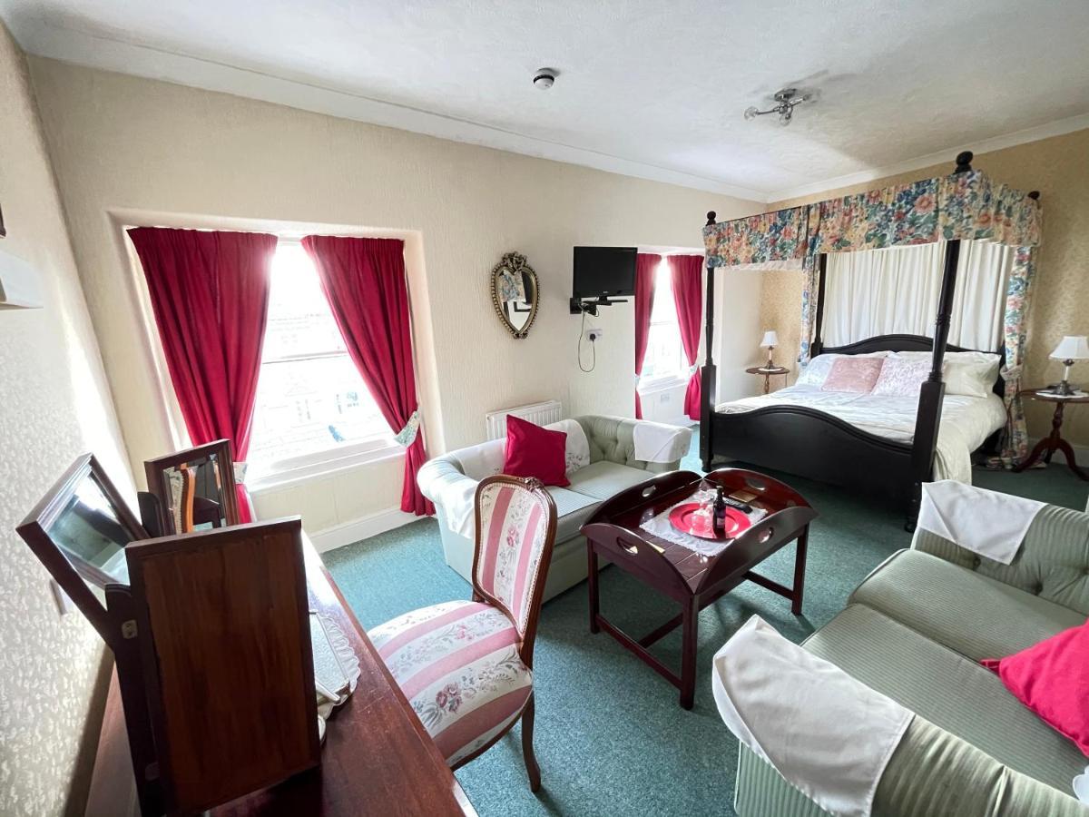 White Court 4* Llandudno